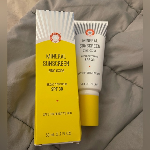 First Aid Beauty Skincare First Aid Beauty Mineral Sunscreen Zinc